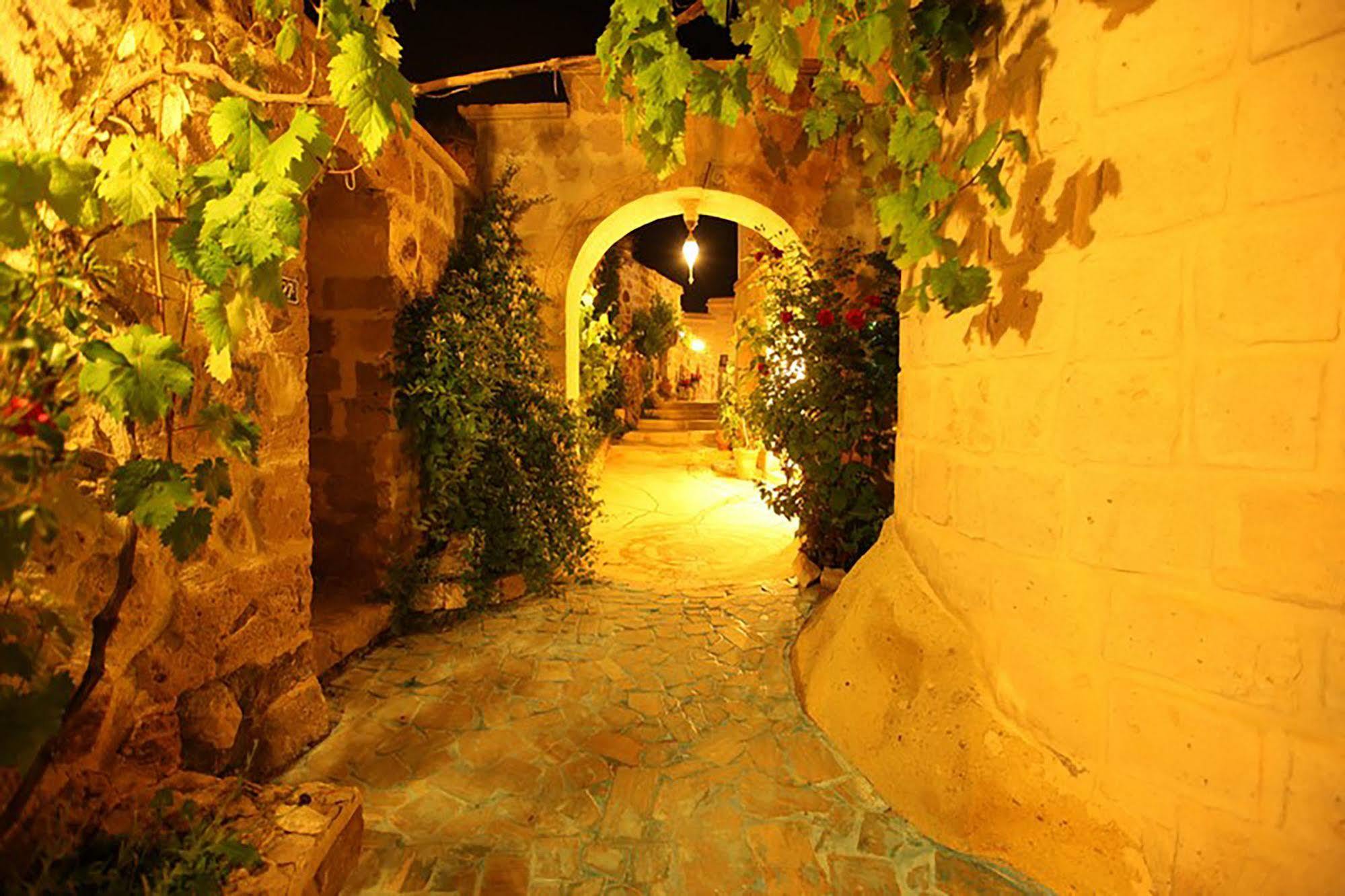 Blue Valley Cave Hotel ウルギュップ エクステリア 写真
